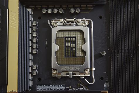 F­u­t­u­r­e­ ­A­r­r­o­w­ ­L­a­k­e­ ­C­P­U­’­l­a­r­ ­İ­ç­i­n­ ­I­n­t­e­l­ ­L­G­A­1­8­5­1­ ­S­o­k­e­t­i­ ­A­y­r­ı­n­t­ı­l­ı­